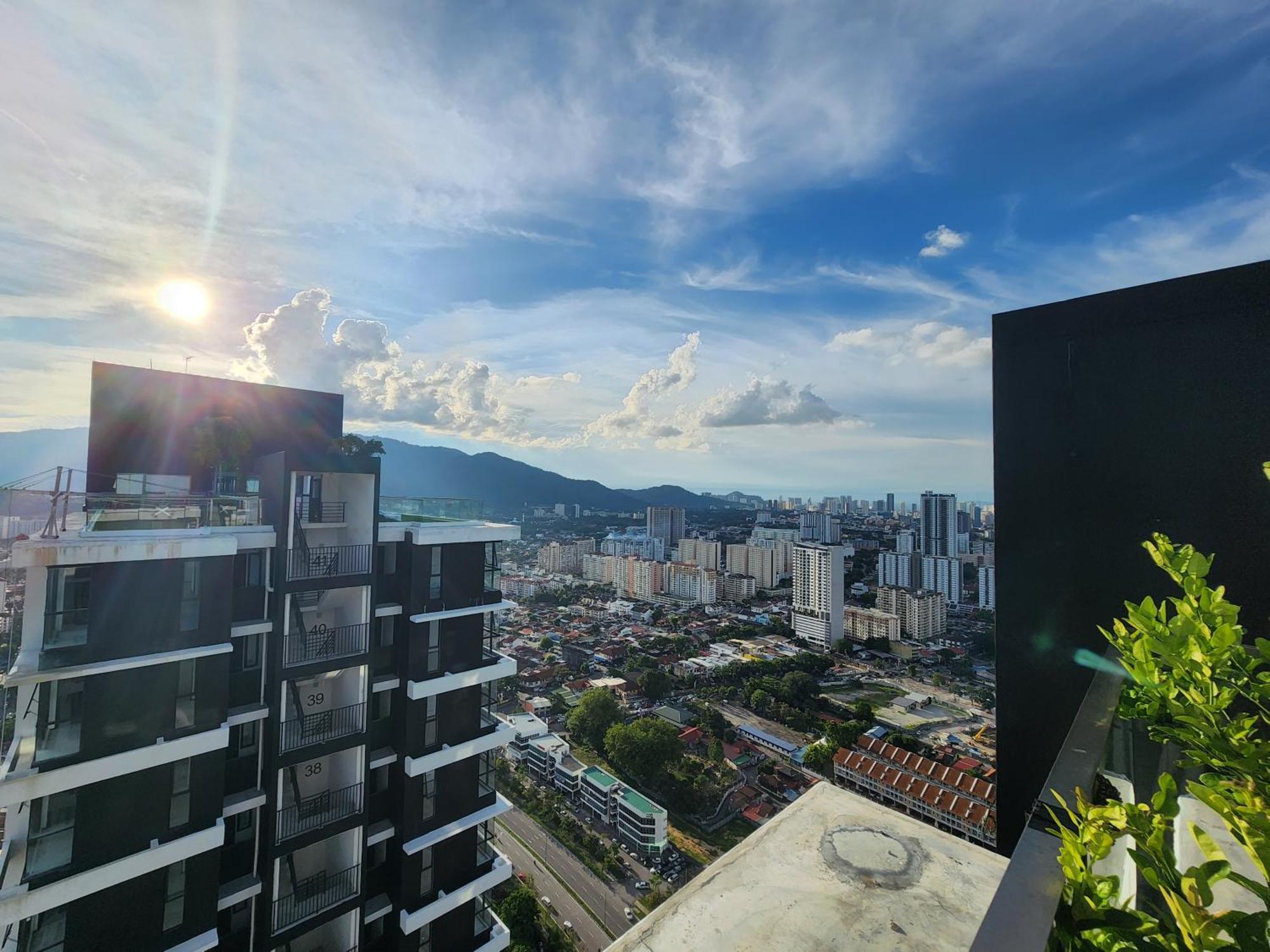 Urban Suites - Penang Jelutong ภายนอก รูปภาพ