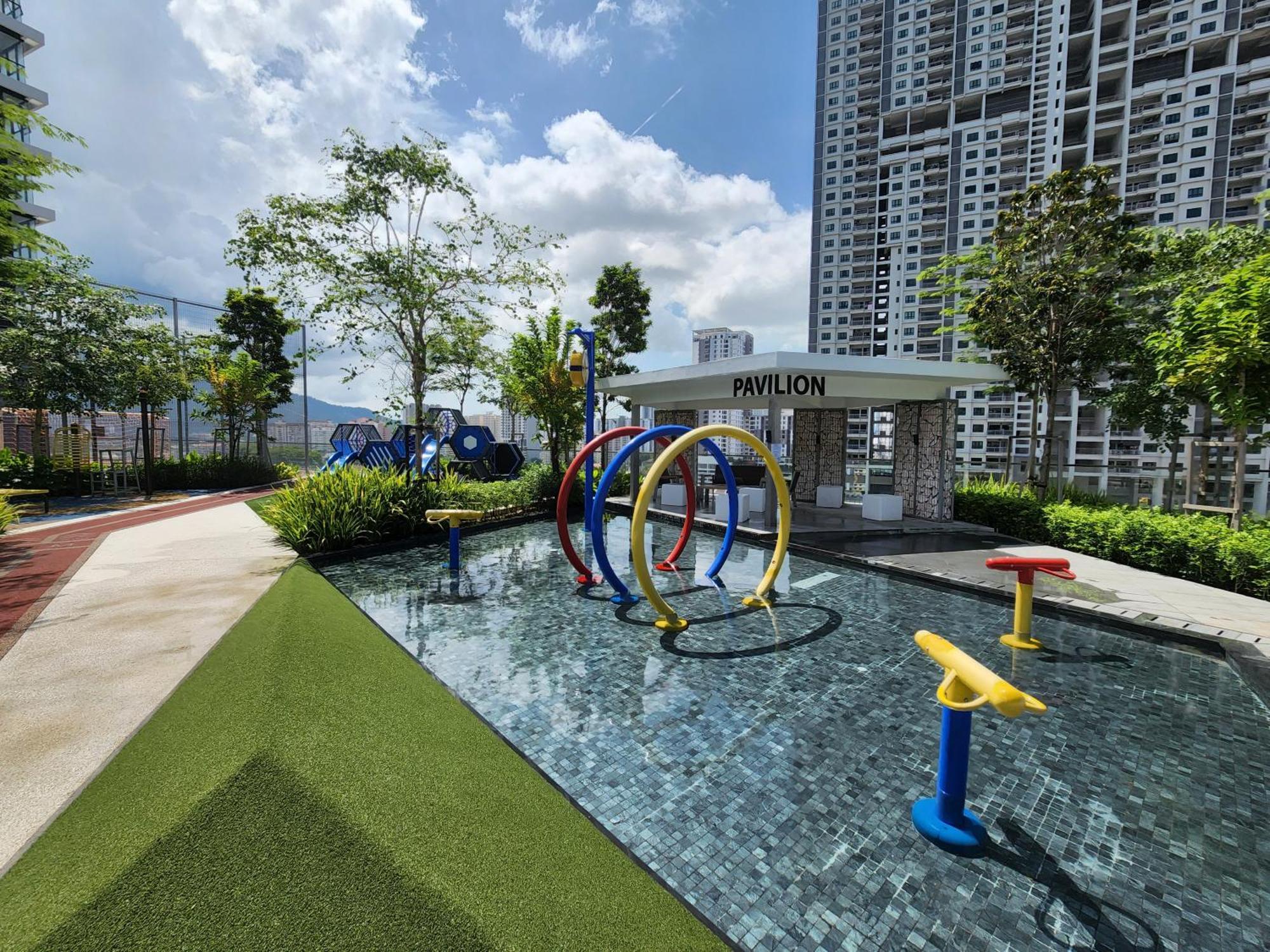 Urban Suites - Penang Jelutong ภายนอก รูปภาพ
