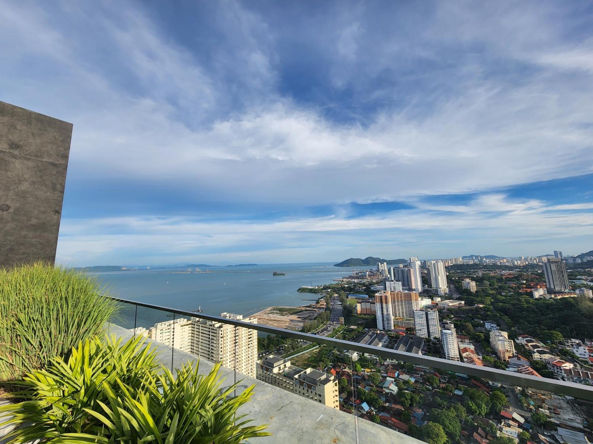Urban Suites - Penang Jelutong ภายนอก รูปภาพ