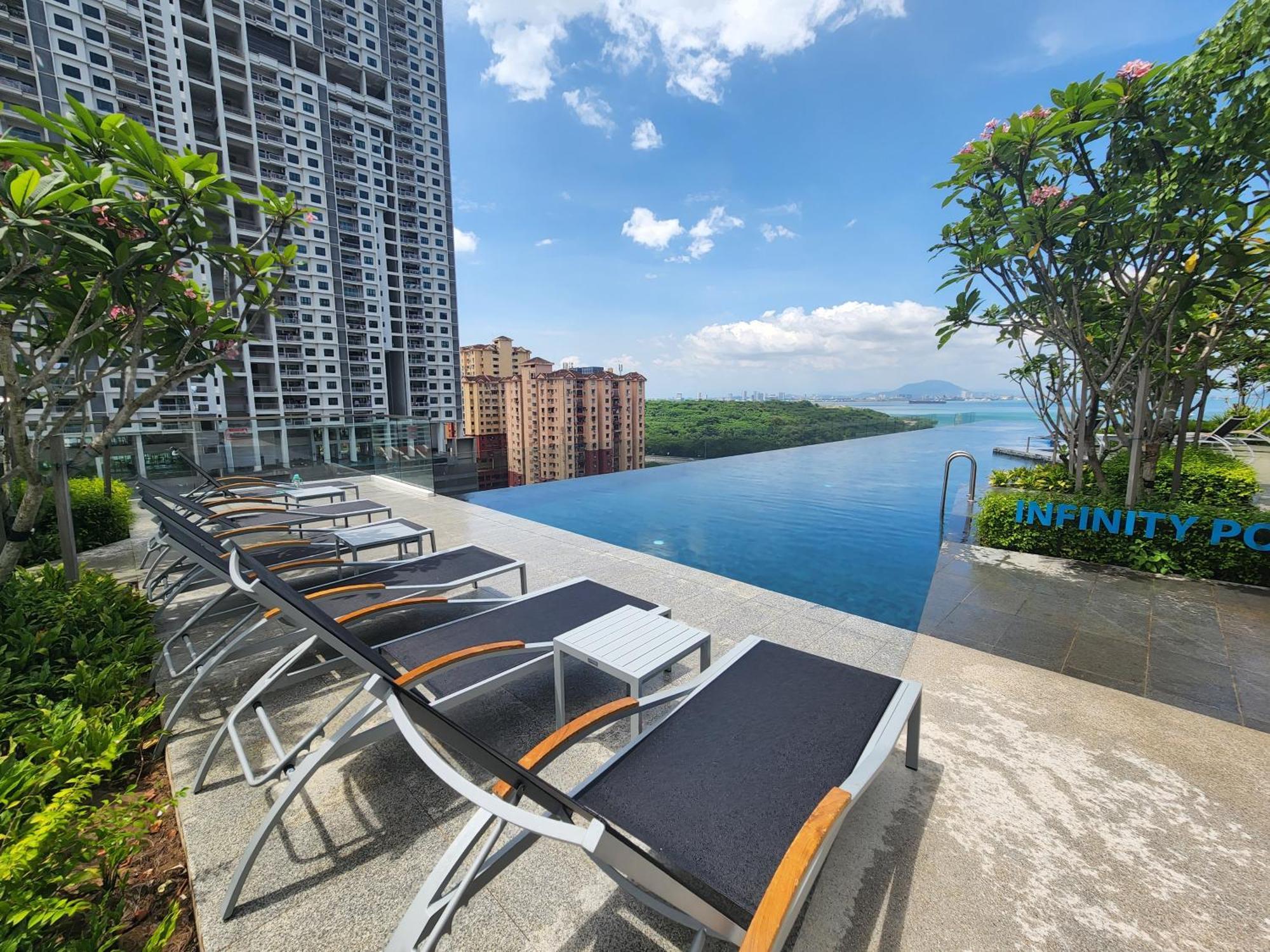 Urban Suites - Penang Jelutong ภายนอก รูปภาพ